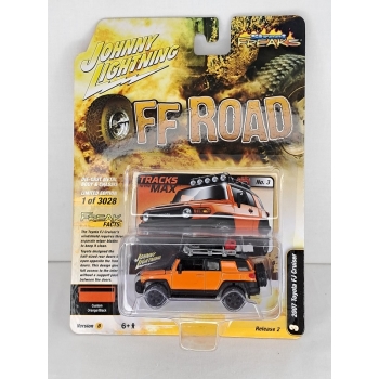 Johnny Lightning 1:64 Toyota FJ Cruiser 2007 orange